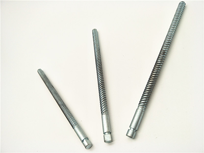 數控車削多頭絲杆的精度控製方（fāng）法