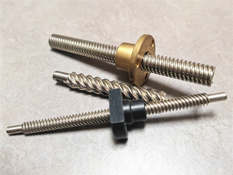 廠家梯形（xíng）絲杆電機高精度安防監控感應燈智能兩相步進電機（jī）絲杆